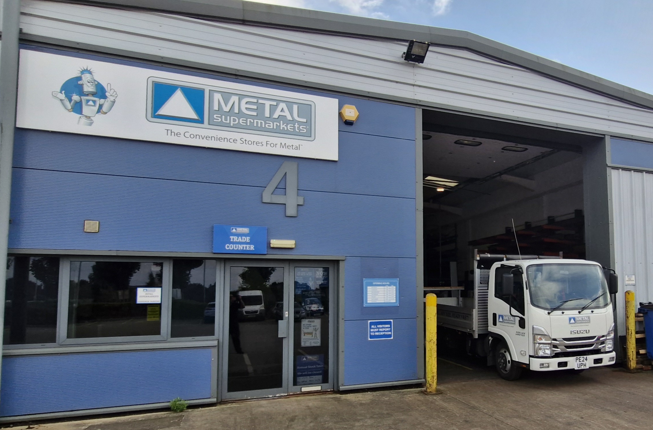 metal-supermarkets-leeds-storefront-image-2024-2